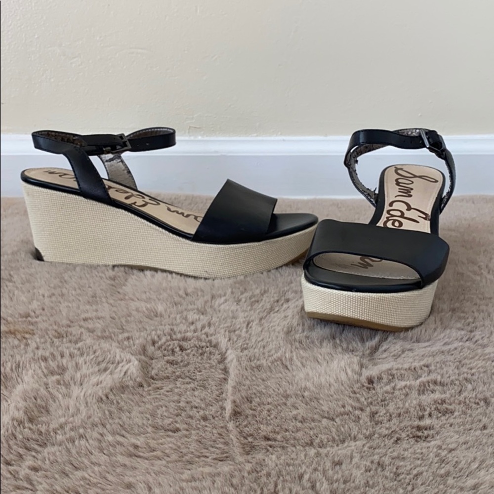 ❗️2 for $30 ❗️ Sam Edelman Black & Cream Wedges